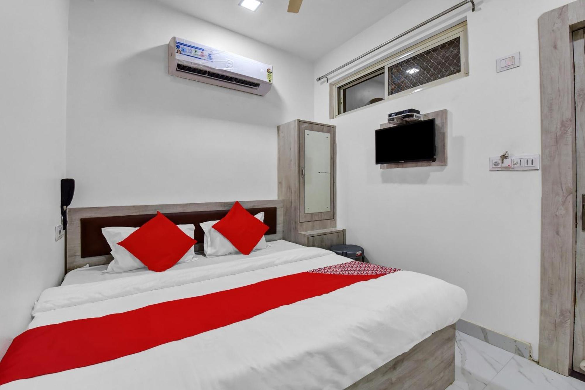 Hotel O Grand L M Ajmer Exteriör bild