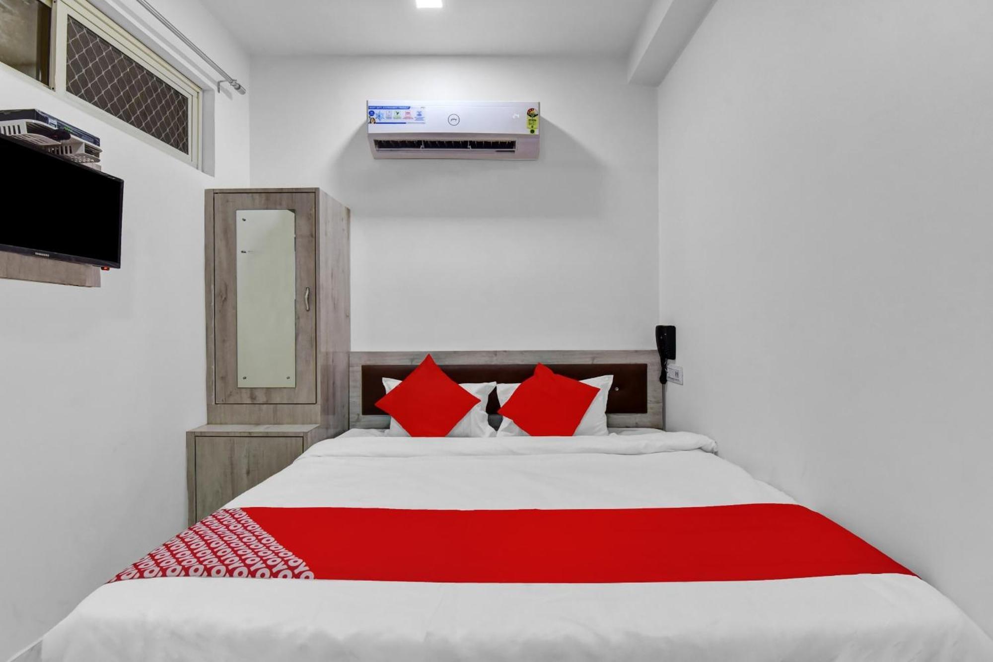 Hotel O Grand L M Ajmer Exteriör bild